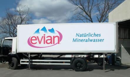 Außenwerbung Evian