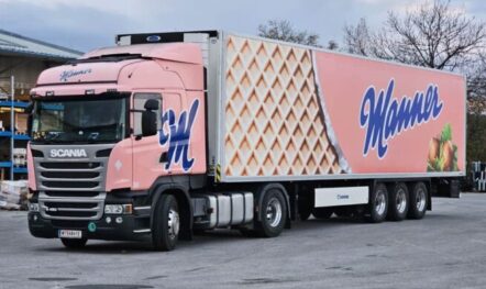 LKW Werbung für Manner