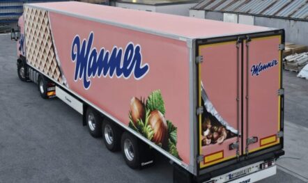 LKW Werbung für Manner