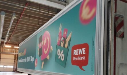 LKW Werbung für REWE DE