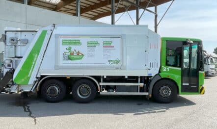 LKW Werbung für Muldenzentrale OTG